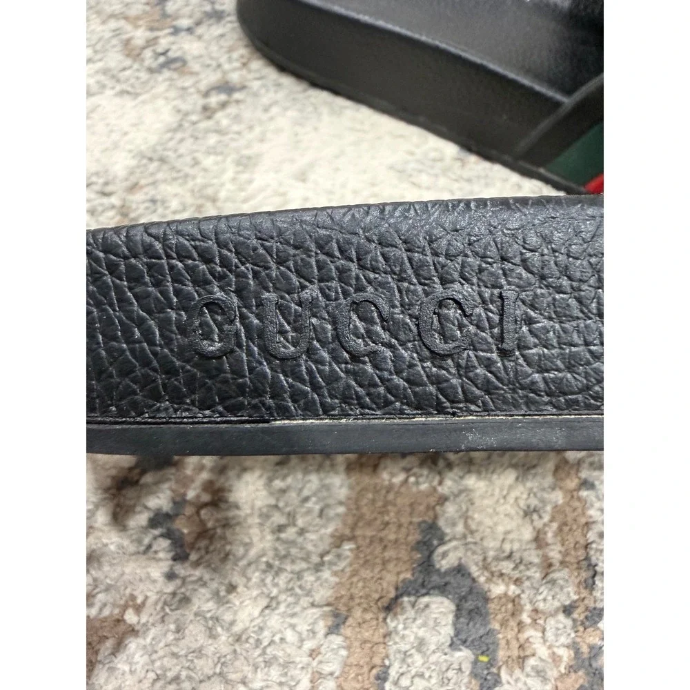 Gucci web slide